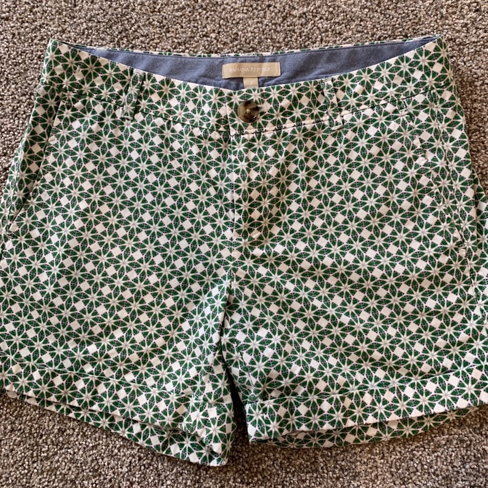 Banana Republic Short Sz 2 Like New